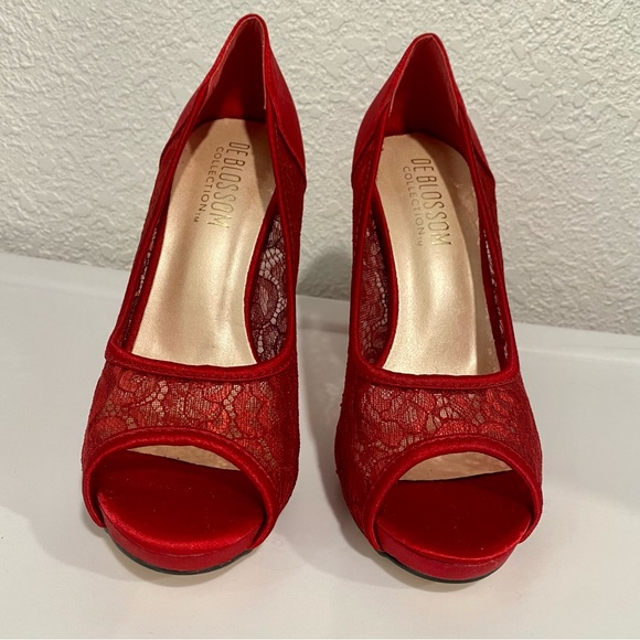 Red Lace Heels - Picture 2 of 9